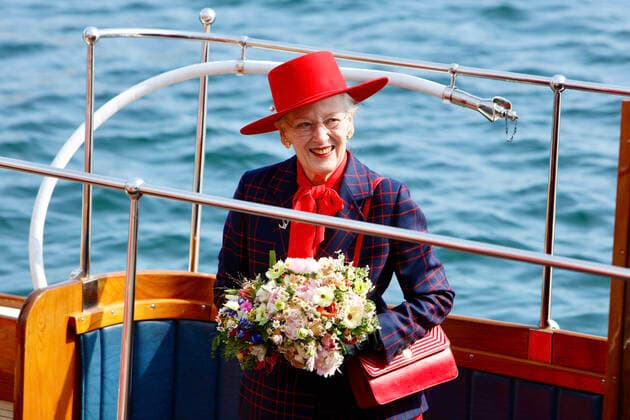 Bilder des Jahres 2022, Entertainment 05 Mai Entertainment Themen der Woche KW18 Entertainment Bilder des Tages Königin Margrethe von Dänemark an Bord des königlichen Schiffes Dannebrog in Kopenhagen 04-05-2022 Queen Margrethe officially aboard the Royal ship Dannebrog at Nordre Toldbod in Copenhagen. Â  Copyright: xPPEx