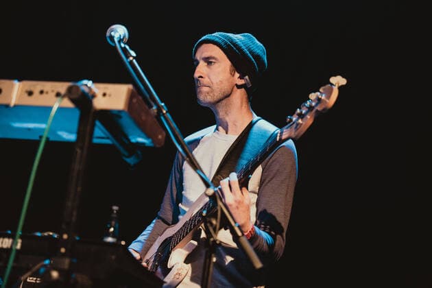 Clap Your Hands Say Yeah live in Copenhagen, Denmark Copenhagen, Denmark. 04th, May 2022. The American band Clap Your Hands Say Yeah performs a live concert at Hotel Cecil in Copenhagen. Her bass player Todd Erk is seen live on stage. Copenhagen Denmark  Copyright: xGonzalesxPhoto MathiasxKristensex