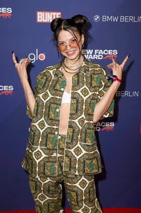 Nina Chuba beim Bunte New Faces Award Music 2022 im The Reed. Berlin, 05.05.2022