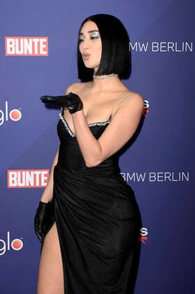 Elif Demirezer beim Bunte New Faces Award Music 2022 im The Reed. Berlin, 05.05.2022