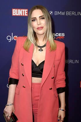 Alexa Feser beim Bunte New Faces Award Music 2022 im The Reed. Berlin, 05.05.2022
