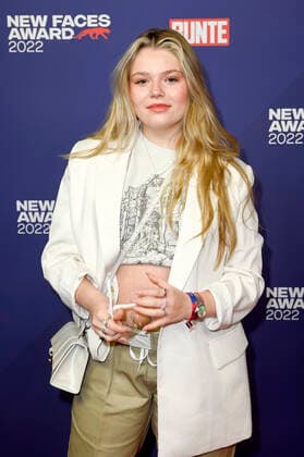Faye Montana beim Bunte New Faces Award Music 2022 im The Reed. Berlin, 05.05.2022