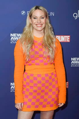 Evelyn Weigert beim Bunte New Faces Award Music 2022 im The Reed. Berlin, 05.05.2022