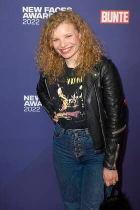Luisa-Celine Gaffron beim Bunte New Faces Award Music 2022 im The Reed. Berlin, 05.05.2022