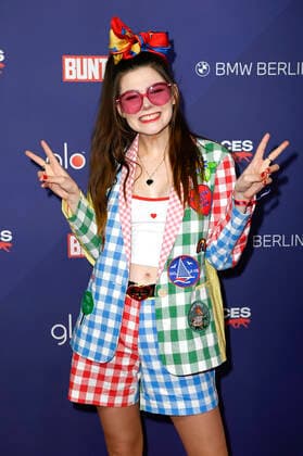 Klaudia Giez beim Bunte New Faces Award Music 2022 im The Reed. Berlin, 05.05.2022