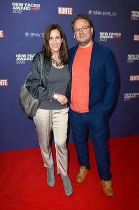 Ulrike Frank mit Ehemann Marc Schubring beim Bunte New Faces Award Music 2022 im The Reed. Berlin, 05.05.2022