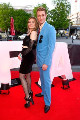 Emilia Roberts und Daniel Donskoy beim Bunte New Faces Award Music 2022 im The Reed. Berlin, 05.05.2022