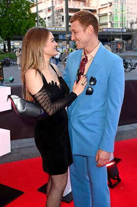 Emilia Roberts und Daniel Donskoy beim Bunte New Faces Award Music 2022 im The Reed. Berlin, 05.05.2022