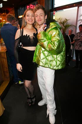 Emilia Roberts und Timur Bartels beim Bunte New Faces Award Music 2022 im The Reed. Berlin, 05.05.2022