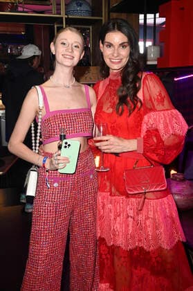 Trixi Giese und Rebecca Kunikowski beim Bunte New Faces Award Music 2022 im The Reed. Berlin, 05.05.2022