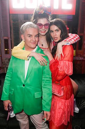 Twenty4tim, Klaudia Giez und Rebecca Kunikowski beim Bunte New Faces Award Music 2022 im The Reed. Berlin, 05.05.2022
