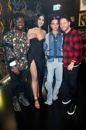 Kelvin Jones, Elif Demirezer, Lotte und Johannes Oerding beim Bunte New Faces Award Music 2022 im The Reed. Berlin, 05.05.2022