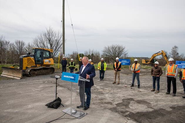 May 6, 2022, Bowmanville, ON, CANADA: Ontario Premier Doug Ford makes an announcement about building transit and highways, during an election campaign event in Bowmanville, Ont., Friday, May 6, 2022. Bowmanville CANADA  - ZUMAc35_ 20220506_zaf_c35_062 Copyright: xAaronxVincentxElkaimx
