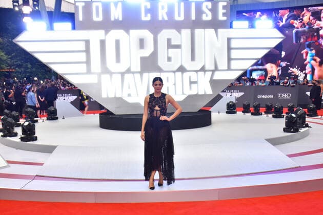 Top Gun: Maverick Film Premiere MEXICO CITY, MEXICO - MAY 6, 2022: American actress Monica Barbaro poses for photos during the red carpet of Top Gun: Maverick film premiere at Cinepolis Toreo Parque Central. On May 6, 2022 in Mexico City, Mexico. (Photo by Carlos Tischler Eyepix Group). Copyright: xCarlosxTischlerx xEyepixxGroupx EYEPIX_CT_06052022_64332