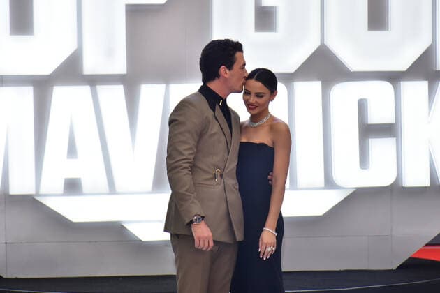 Top Gun: Maverick Film Premiere MEXICO CITY, MEXICO - MAY 6, 2022: American actor Miles Teller and his wife Keleigh Sperry pose for photos during the red carpet of Top Gun: Maverick film premiere at Cinepolis Toreo Parque Central. On May 6, 2022 in Mexico City, Mexico. (Photo by Carlos Tischler Eyepix Group). Copyright: xCarlosxTischlerx xEyepixxGroupx EYEPIX_CT_06052022_64274