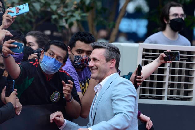 Top Gun: Maverick Film Premiere MEXICO CITY, MEXICO - MAY 6, 2022: American actor Jon Hamm attends at the red carpet of Top Gun: Maverick film premiere at Cinepolis Toreo Parque Central. On May 6, 2022 in Mexico City, Mexico. (Photo by Carlos Tischler Eyepix Group). Copyright: xCarlosxTischlerx xEyepixxGroupx EYEPIX_CT_06052022_64203