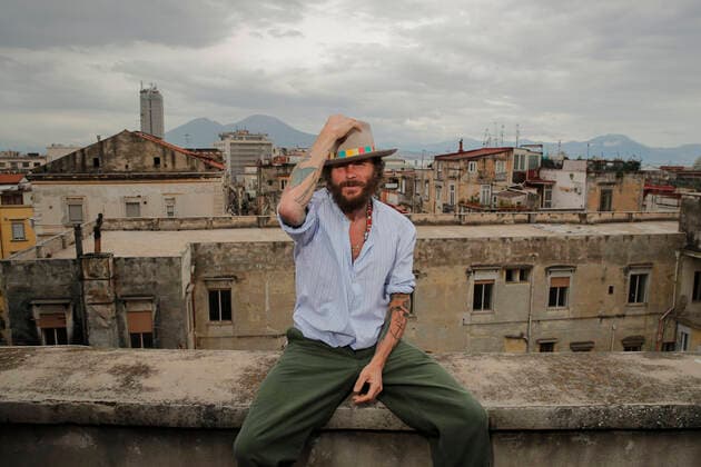 Italian singer Lorenzo Cherubini alias Jovanotti, posing, in the background the Vesuvius.  Copyright: xSalvatorexLaportax xipa-agency.nx xKontrolabx