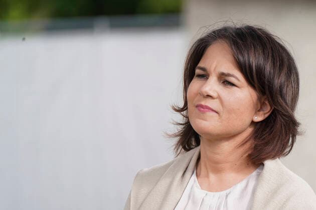 News Bilder des Tages Wahlkampfveranstaltung von Buendnis90 GRUENE mit Aussenministerin Annalena Baerbock Aktuell, 07.05.2022, Koeln, Annalena Baerbock, die deutsche Aussenministerin im Portrait bei einer Wahlkampfveranstaltung auf dem Koelner Heumarkt Koeln Nordrhein-Westfalen Deutchland