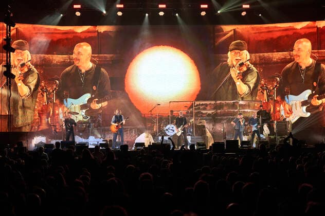 Santiano live bei einem Konzert der Wenn die Kälte kommt -Tour in der ZAG Arena. Hannover, 07.05.2022