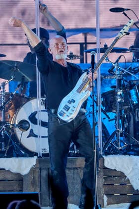 Björn Both von Santiano live bei einem Konzert der Wenn die Kälte kommt -Tour in der ZAG Arena. Hannover, 07.05.2022