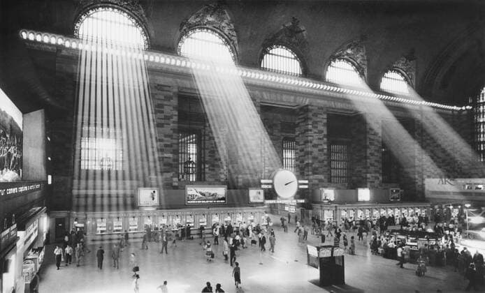 Archivbilder der Woche KW19 Main Concourse with sunlight streaming through windows, Grand Central Terminal, New York City, New York, USA, Angelo Rizzuto, Anthony Angel Collection, September 1959  Copyright: xCircaxImagesx ghi-circa11107