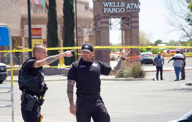 May 8, 2022, Albuquerque, New Mexico, USA: 050822 .Albuquerque Police investigates a fatal shooting that claimed 3 lives near the Cottonwood Walmart Parking lot . Photographed on Sunday May 8 , 2022. JOURNAL. Albuquerque USA - ZUMAab1_ 20220508_zaf_ab1_009 Copyright: xAdolphexPierre-Louisx