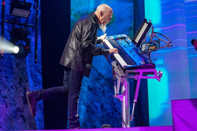 Dream Theater Konzert in Mantua Jordan Rudess Ã¢& x80;& x93; guitar, keytar, continuum during Dream Theater - Top of the World Tour, Music Concert in Padova, Italy, May 08 2022