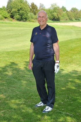 24. Europa-Park EAGLES Golf Cup. Laurenz Meyer anläßlich des 24. Europa-Park EAGLES Golf Cup am 09.05.2022 beim Golfclub Breisgau in Herbolzheim-Tutschfelden. 20220509MWI17517