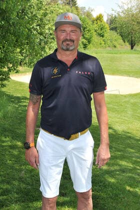 24. Europa-Park EAGLES Golf Cup. Manfred Bender anläßlich des 24. Europa-Park EAGLES Golf Cup am 09.05.2022 beim Golfclub Breisgau in Herbolzheim-Tutschfelden. 20220509MWI17493