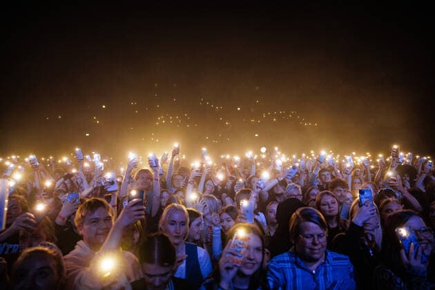 Concert goers at Conan Gray concert Copenhagen, Denmark. 07th, May 2022. Concert goers seen at a live concert with the American singer and songwriter Conan Gray at KB Hallen at Frederiksberg, Copenhagen. Copenhagen Denmark  Copyright: xGonzalesxPhoto PeterxTroestx