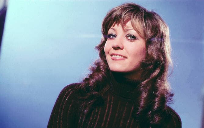 DORTHE KOLLO Dorthe Kollo, Künstlername Dorthe, dänische Schlagersängerin, Studioaufnahme, Deutschland, circa 1968. Dorthe Kollo, Stage name Dorthe, Danish Pop singer, Studio Still, Germany, circa 1968., Deutschland Copyright: ArthurxGrimm UnitedArchives82007655 EDITORIAL USE ONLY
