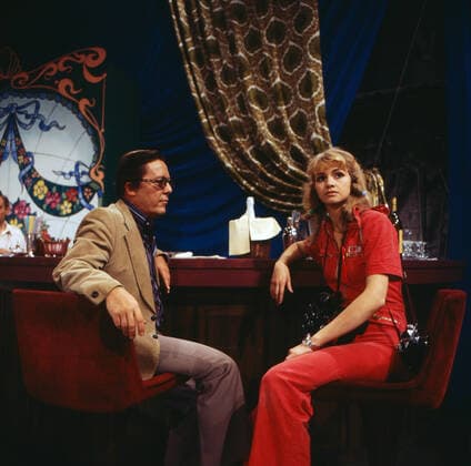 DAS SONNTAGSKONZERT IM ZDF Das Sonntagskonzert im ZDF, Musiksendung, Deutschland, 1978, Jubiläum zum 100. Geburtstag des Operettenkomponisten Walter Kollo am 22. Januar 1978, mit JO HERBST, MARINA GENSCHOW. Das Sonntagskonzert, ZDF music program, Germany, 1978, Anniversary of the 100th birthday of the operetta composer Walter Kollo on January 22, 1978, with JO HERBST, MARINA GENSCHOW., Deutschland Copyright: ArthurxGrimm UnitedArchives82007755 EDITORIAL USE ONLY