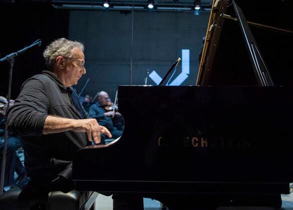 Pianist and composer Uri Caine performs during the opening concert at the American Spring International Music Festival in Prague, Czech Republic, May 10, 2022. (CTKxPhoto MichaelaxRihova) CTKPhotoP2022051008704  mir 7