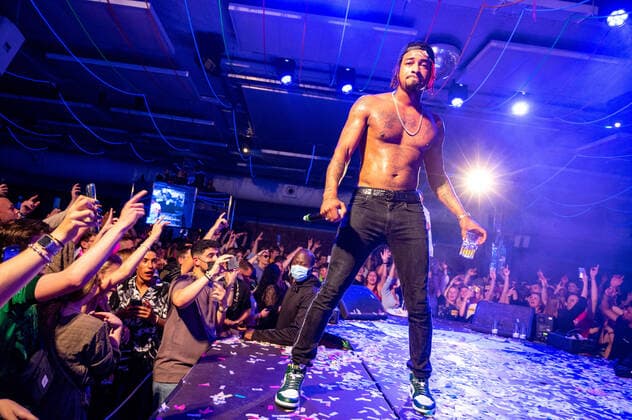 20220511 Maxwell und Joshi Mizu live im Mega Park PALMA, SPAIN - MAY 11 2022 : Maxwell (Rapper) - Maxwell Kwabena Schaden at - Maxwell und Joshi Mizu live im Mega Park on May 11, 2022 in Palma, . Palma Baleares Spain