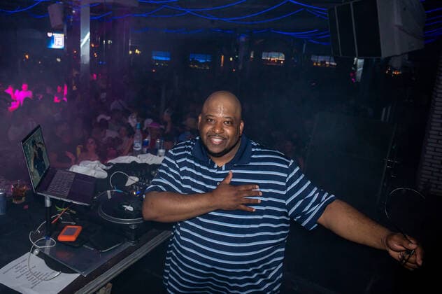 20220511 Maxwell und Joshi Mizu live im Mega Park PALMA, SPAIN - MAY 11 2022 : DJ VAN TELL at - Maxwell und Joshi Mizu live im Mega Park on May 11, 2022 in Palma, . Palma Baleares Spain