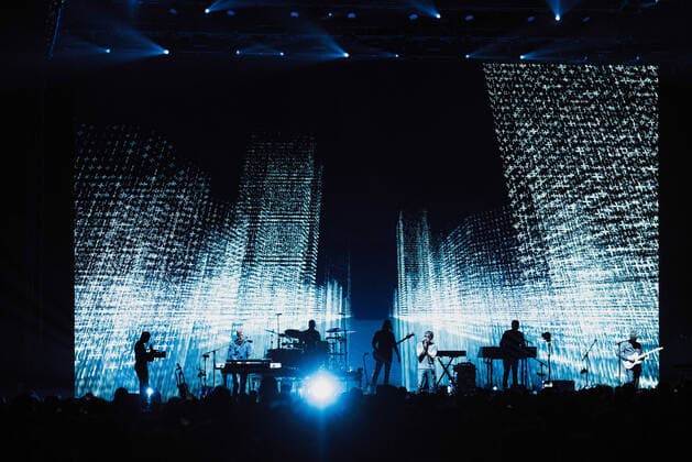 11.05.2022, xlakx, Entertaiment Musik Pop, a-ha emspor, v.l.Die norwegische Band a-ha um Saenger Morten Harket (M) tritt in der Mercedes Benz Arena auf. Deutschlandtournee play hunting high and low . Berlin
