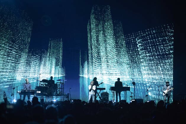 11.05.2022, xlakx, Entertaiment Musik Pop, a-ha emspor, v.l.Die norwegische Band a-ha um Magne Furuholmen,Saenger Morten Harket und Paul Waaktaar-Savoy tritt in der Mercedes Benz Arena auf. Deutschlandtournee play hunting high and low . Berlin