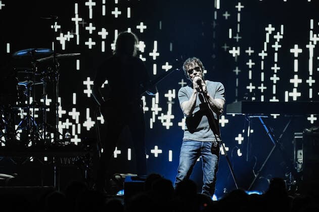 11.05.2022, xlakx, Entertaiment Musik Pop, a-ha emspor, v.l.Die norwegische Band a-ha um Saenger Morten Harket (M) tritt in der Mercedes Benz Arena auf. Deutschlandtournee play hunting high and low . Berlin