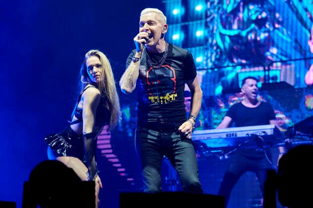 H.P. Baxxter und Michael Simon von Scooter live bei einem Konzert der God Save The Rave -Tour in der ZAG Arena. Hannover, 11.05.2022
