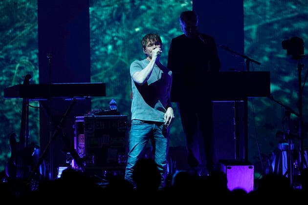 Morten Harket von a-ha live bei einem Konzert der Hunting High and Low -Tour in der Mercedes-Benz Arena. Berlin, 11.05.2022
