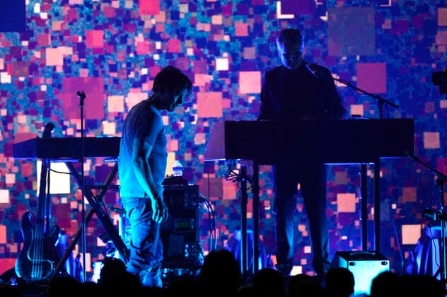 Morten Harket von a-ha live bei einem Konzert der Hunting High and Low -Tour in der Mercedes-Benz Arena. Berlin, 11.05.2022