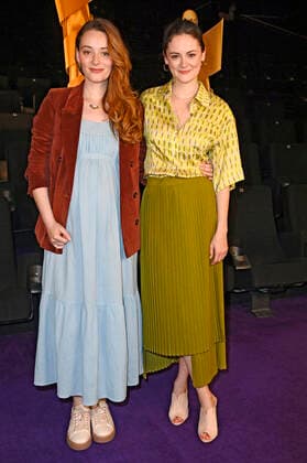 Maria Ehrich und Lea van Acken bei der Bekanntgabe der Nominierungen für den Deutschen Filmpreis 2022 im Kino in der KulturBrauerei. Berlin, 12.05.2022