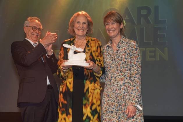 Bilder des Jahres 2022, Entertainment 05 Mai Zum fuenften Mal wird der Preis in Laupheim verilehen. Prof. Dieter Kosslick, Dr. Gabriela Sperl, Sherry Hormann - Verleihung des Carl Laemmle Produzentenpreis Zum fuenften Mal wird der Preis in Laupheim verilehen. Laupheim, Schloss Grosslaupheim, 12.05.2022 *** For the fifth time the award will be presented in Laupheim Prof Dieter Kosslick, Dr Gabriela Sperl, Sherry Hormann Presentation of the Carl Laemmle Producer Award For the fifth time the award will be presented in Laupheim Laupheim, Schloss Grosslaupheim, 12 05 2022 SP_GHR