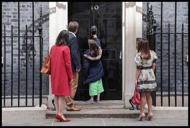 Bilder des Jahres 2022, News 05 Mai . 13 05 2022. London, United Kingdom. Ratcliffe s Attend N010 for Johnson Meeting. Nazanin Zaghari-Ratcliffe with husband Richard and daughter Gabriella attend No10 Downing Street for meeting with Prime Minister Boris Johnson.  xMartynxWheatleyx xi-Imagesx IIM-23406-0005
