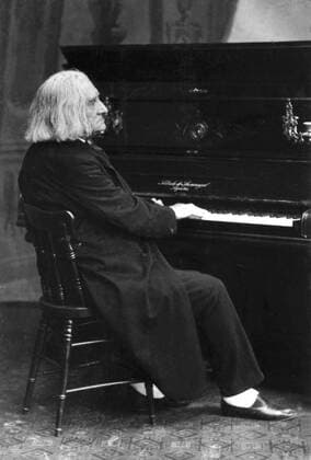 Photo Louis Held, Weimar. Franz Listz (1811-1886) Photo Louis Held, Weimar. Franz Listz (1811-1886) c.1880 Germany Private collection Copyright: xPhoto12x ASI01316_H306216