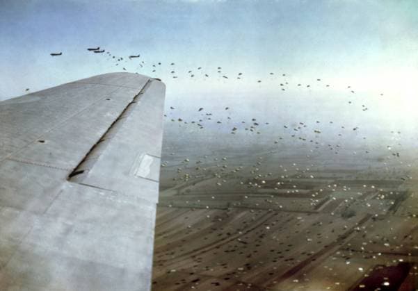 American paratroopers dropped in Normandy, June 6, 1944. American paratroopers dropped in Normandy, between Sainte-MÃ¨re-Eglise and Carantan, from Douglas C-47 Dakota aircrafts (82th or 101st US airborne division) June 6, 1944 Copyright: xPhoto12 CollectionxBernardxCrochetx CRO01169_117