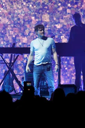 Sänger Morten Harket von der norwegischen Band A-ha bei ihrem Konzert in der Lanxess-Arena. Köln, 15.05.2022 NRW Deutschland Copyright: xChristophxHardtx