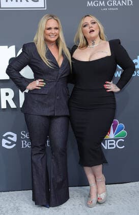 16 May 2022 - Las Vegas, NV - Elle King, Miranda Lambert. 2022 Billboard Music Awards Red Carpet Arrivals. Photo Credit: MJT AdMedia 280177 2022-05-15 NV Las Vegas Etats-Unis  Copyright: xAdMediax STAR_280177_064