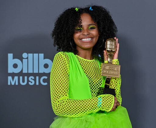 Mari Copeny appears backstage with her award during the annual Billboard Music Awards held at the MGM Grand Garden Arena in Las Vegas on May 15, 2022. Mari Copeny was honored with the Change Maker Award.  LAV202205150661 JIMxRUYMEN