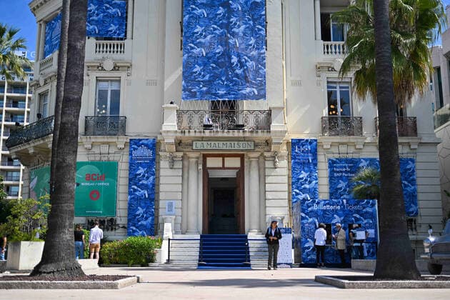 Festival de Cannes : derniers preparatifs a 24 heures de l ouverture. NEWS : Festival de Cannes : derniers preparatifs a 24 heures de l ouverture - 16 05 2022 LionelUrman Panoramic 